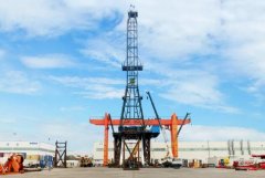 科瑞石油顺利起升NABORS 3000HP钻机井架